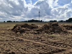 Rolnik NIEprofesjonalny: ktoś ukradł mi z pola nawóz. „Nie wierzę, że to nagrywam”