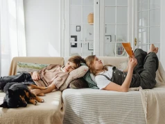 5 minut z książką może obniżyć stres nawet o 20 proc. Naukowcy wskazują więcej korzyści