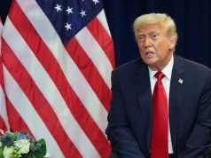 Trump chce bazy wojskowej w Łuku Triumfalnym. "Na prośbę Sił Zbrojnych USA"