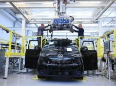 Ludzie wyszli na ulice. Niemiecka motoryzacja w coraz głębszym kryzysie