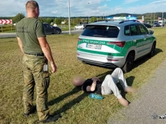 Boso biegł środkiem jezdni w Krakowie. Mówił, że gonią go demony