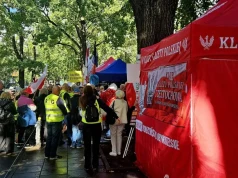 Nocny incydent w miasteczku pod Trybunałem Konstytucyjnym. "Napadł na nas!"