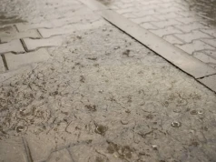 Chłodno i deszczowo. W górach znów spadnie śnieg