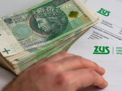 ZUS przeleje 1978,49 zł już 25 września. Ci seniorzy nie dostaną ani złotówki