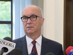 Wysłannik Republiki wypytywał o „sr***e w polu”, bezbłędna reakcja Czarzastego. Króciutko! „Niech pan powie…”