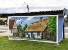 Portal Czasu w Starej Łubiance - nowy mural przenosi mieszkańców 100 lat wstecz