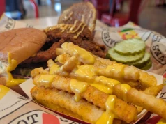 Gigant z USA wchodzi do Polski. Otworzy 25 restauracji z ostrym kurczakiem