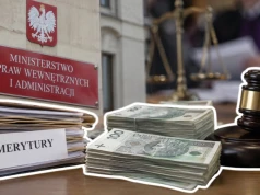 Obniżyli im emerytury, teraz państwo oddaje pieniądze. MSWiA wypłaciło już 436 mln zł