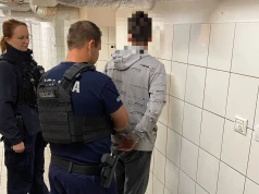 Napadli na 17-letniego kibica, zabrali koszulkę i uderzyli w twarz. Sprawcy zatrzymani