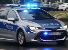 Wypadek na DK94. Zderzyły się trzy pojazdy, droga jest całkowicie zablokowana