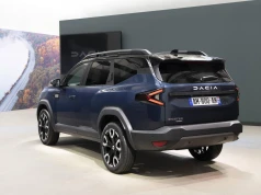 Nowa hybrydowa Dacia Duster i Bigster w promocji. „Dni Korzyści” w salonach marki