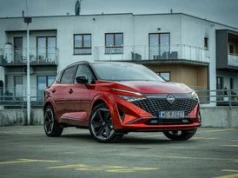 Nissan Qashqai zostaje z silnikiem spalinowym
