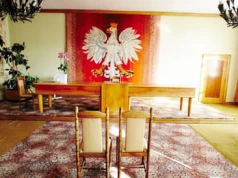 Mężczyzna umiera, wojewoda odmawia. Nie cała Polska robi transkrypcje