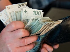 71-latek z powiatu siedleckiego stracił ponad 45 tys. zł. Uwierzył fałszywemu brokerowi