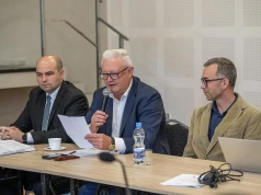 Czy nadal zagrożone są dwa oddziały w szpitalu w Wadowicach?