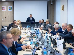 XXVIII sesja Rady Powiatu Rzeszowskiego. Szpitale o problemach z NFZ i milionowych nadwykonaniach
