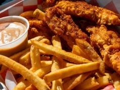 Trzeci z rzędu fast food wlatuje do Polski. Celebryci zasypią nas kurczakiem