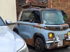 Ten Citroën Ami wygląda, jakby przetrwał atomową apokalipsę. Fallout na czterech kołach