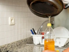 Nie wylewaj oleju do zlewu. Na stacji Orlenie można go oddać