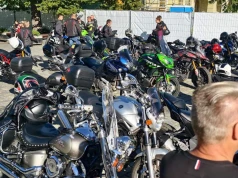 Motocykle opanowały Ostrów. Zakończenie sezonu przyciągnęło tłumy, a pogoda dopisała (ZDJĘCIA)