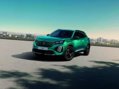 Peugeot 2008 na wystawie w rzymskim muzeum. W Polsce kosztuje od 87.300 zł