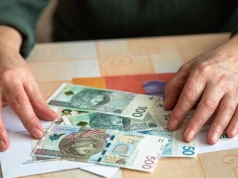 ZUS wypłaca 500 zł dodatkowego świadczenia. Nie każdy wie, że może je otrzymać