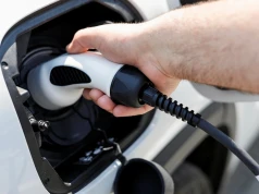 Wsiadł do elektryka i jechał przez 45 godzin. Ładowarki nie potrzebował ani razu