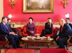 Xi Jinping i Peng Liyuan spotkali się przy filiżance herbaty z prezydentem USA i jego małżonką