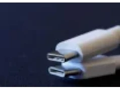 Samsung usunął kable USB-C z pudełek. Brak ładowarki już nie wystarcza