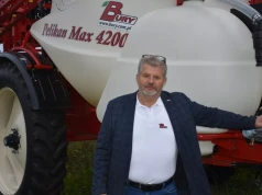 Kiedyś 6 oprysków, dziś ponad 30. „Opryskiwacz niemal nie stygnie”