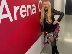 Maryla Rodowicz zagrała koncert w kusej mini. „W drodze na scenę połowa odpadła”