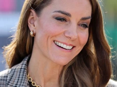 Te 4 modele dżinsów regularnie pojawiają się w stylizacjach Kate Middleton. Są bazą jej szafy