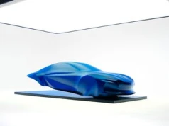 Nadchodzi nowe Alpine A110. Rzeźba zdradza kształt francuskiego coupe