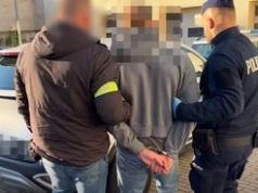 Koszalin: Policjanci odzyskali skradzioną karetkę i sprzęt wart około 180 tys. zł. Zatrzymano 34-latka