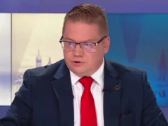 Minister już wie. Pelet jest drogi, bo "za bardzo grzejecie w domach!"