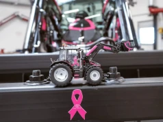 Massey Ferguson w różu. Ten ciągnik powstał w szczególnym celu