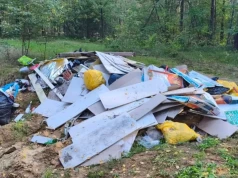Odpady porzucone w gminie Nowe Piekuty. Urząd apeluje o informacje