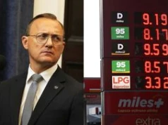Rzecznik prezydenta atakuje Tuska ws. cen paliw. "To obłuda"
