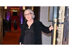 Czas się dla niej zatrzymał. 88-letnia Maja Komorowska zachwyciła na premierze "Lalki". Co za poczucie stylu!