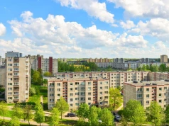 Ceny najmu spadają, ale nie dla nich. Studenci i rodzice słono dopłacają za dach nad głową
