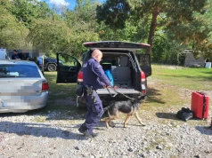 Alarm od matki i interwencja w wawerskim hotelu. Policja uwolniła 23-letnią Słowaczkę. 4 osoby zatrzymane