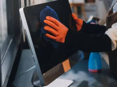 Czym bezpiecznie czyścić elektronikę i ekrany?