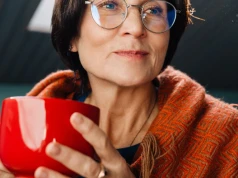 Stresujesz się? Uważaj na kawę i jedz więcej ryb. Wpływają na układ nerwowy