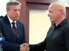 To był cud! Dzielny rodzic obezwładnił napastnika w szkole