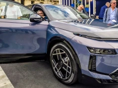 Elegancki SUV o mocy 375 KM. Nowa Lancia Gamma na dużej scenie