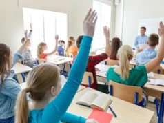 Gotowe lekcje, debaty i seanse dla klas. Ruszyła platforma o "Lalce"