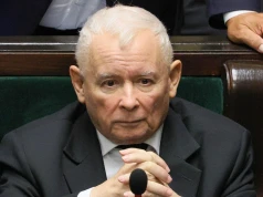 Kaczyński szykuje się na czołowe zderzenie z rządem. "Część posłów lubi takie awantury"