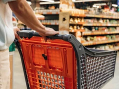 Influencerzy podbijają półki Żabki i Biedronki. 7 mln produktów w rok