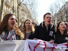 Blokady liceów we Francji. Do protestów dołączyli studenci