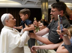 Prawie 1000 dzieci w Ogrodach Watykańskich pomodli się w papieżem
